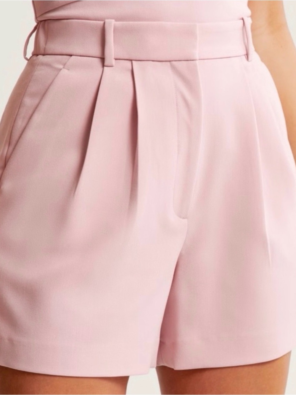 Abercrombie & Fitch Pleated High-Waist Shorts in Light Pink